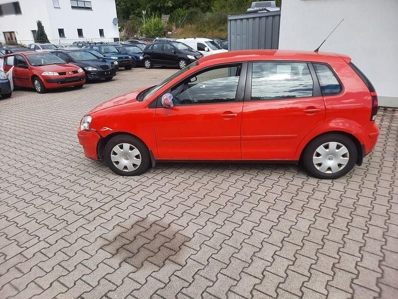 Gebraucht VW Polo Comfortline 54 PS (39 kW) 2006 Rot Kleinwagen