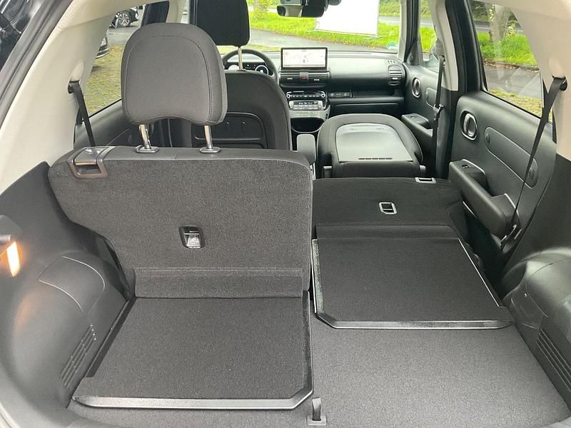 Gebraucht Hyundai Inster Trend 71 kW (97 PS) 2025 Abyss black / mic Kleinwagen