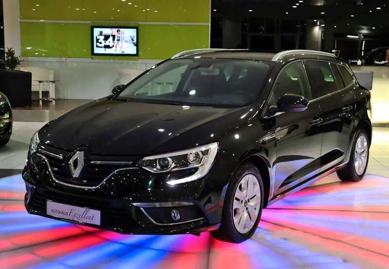 Sternenschwarz Gebraucht 2019 Renault Mégane GrandTour LIMITED Kombi | 13.750 € (Etwas zu teuer) - Bild 1/4