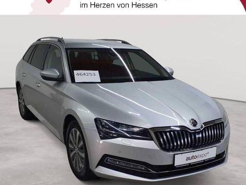 Gebraucht Skoda Superb Style 150 PS (110 kW) 2022 Brillantsilber metallic Kombi