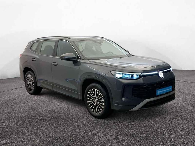 Gebraucht VW Tayron Life 150 PS (110 kW) 2025 Delfingrau metallic SUV