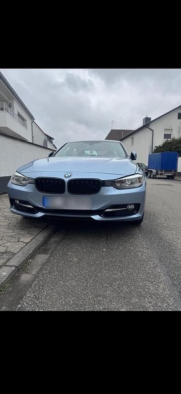 Gebraucht BMW 328 Sport Line 245 PS (180 kW) 2012 Grau Limousine