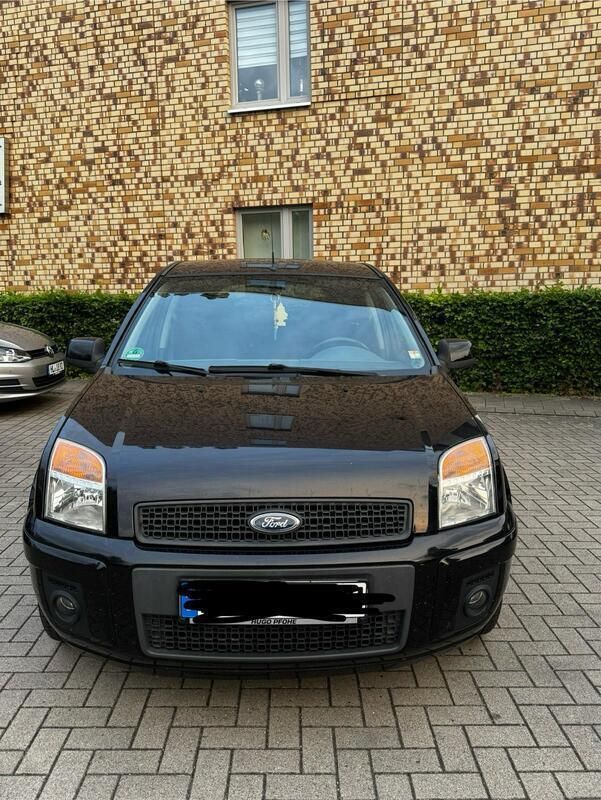 Schwarz Gebraucht 2010 Ford Fusion Kleinwagen | 1.400 € (Guter Preis) - Bild 1/4