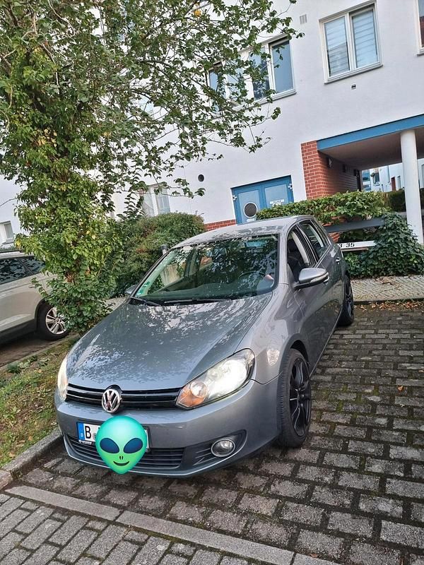 Grau Gebraucht 2010 VW Golf VI Limousine | 4.500 € (Fairer Preis) - Bild 1/4