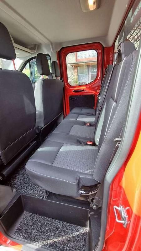 Gebraucht Ford Transit 131 PS (96 kW) 2020 Rot Limousine