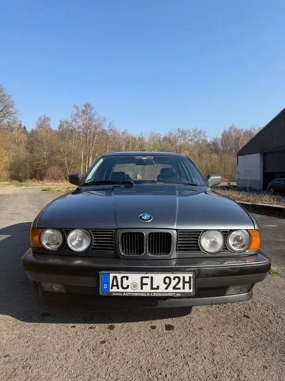 Gebraucht BMW 535 211 PS (155 kW) 1989 Grau Limousine
