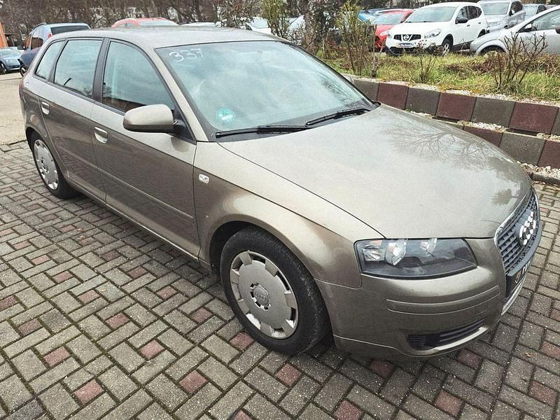 Gebraucht Audi A3 Attraction 116 PS (85 kW) 2004 Beige Kleinwagen