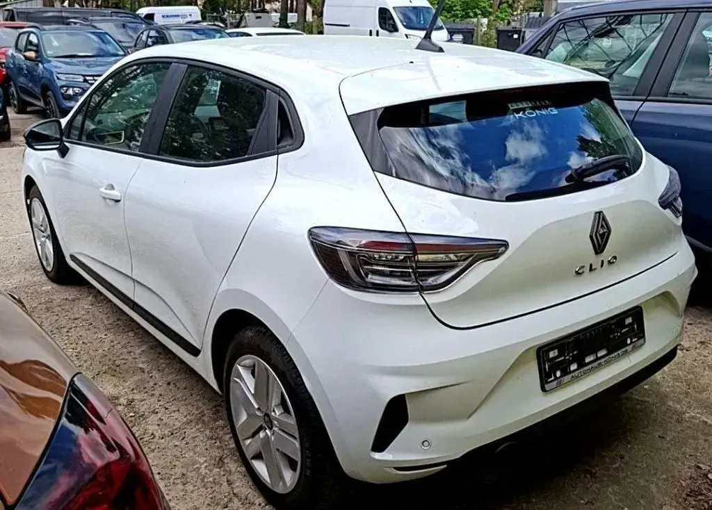 Gebraucht Renault Clio V Evolution 67 PS (49 kW) 2024 Weiß Limousine