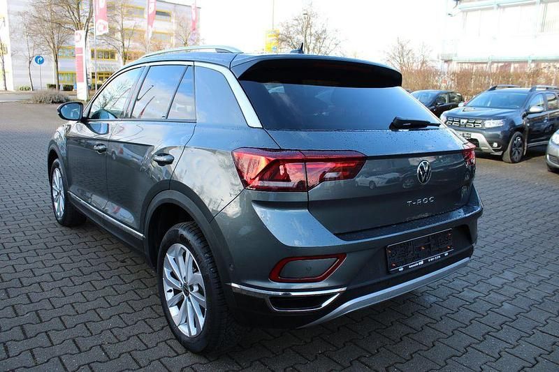Gebraucht VW T-Roc Style 150 PS (110 kW) 2025 Grau SUV