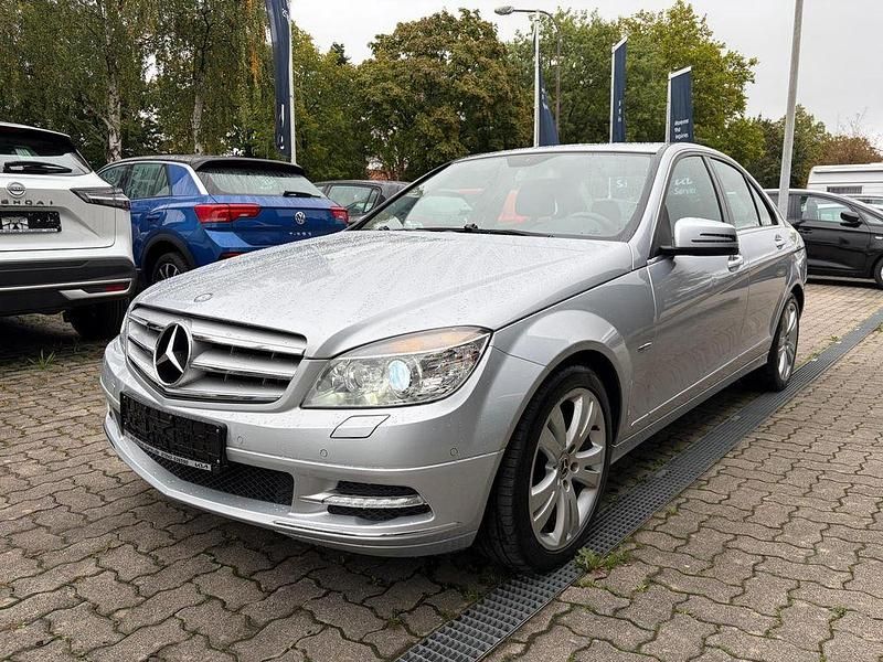 Gebraucht Mercedes C200 Avantgarde 184 PS (135 kW) 2010 Silber Limousine