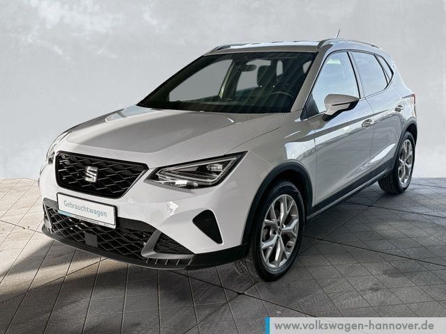 Nevada weiß metallic Gebraucht 2023 Seat Arona FR-Line SUV | 19.450 € (Guter Preis) - Bild 1/4