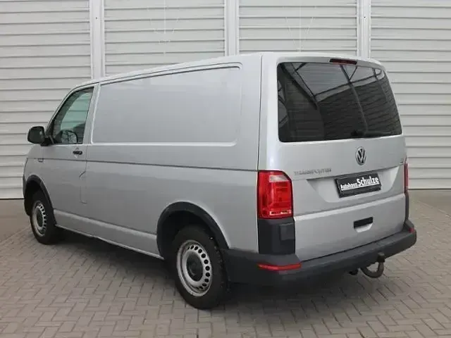 Używany VW Transporter 150 KM (110 kW) 2016 Srebrny Van