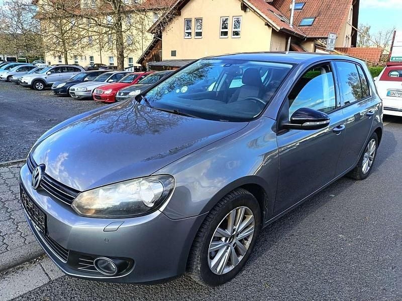 Gebraucht VW Golf VII Style 122 PS (89 kW) 2012 United grey metallic Limousine