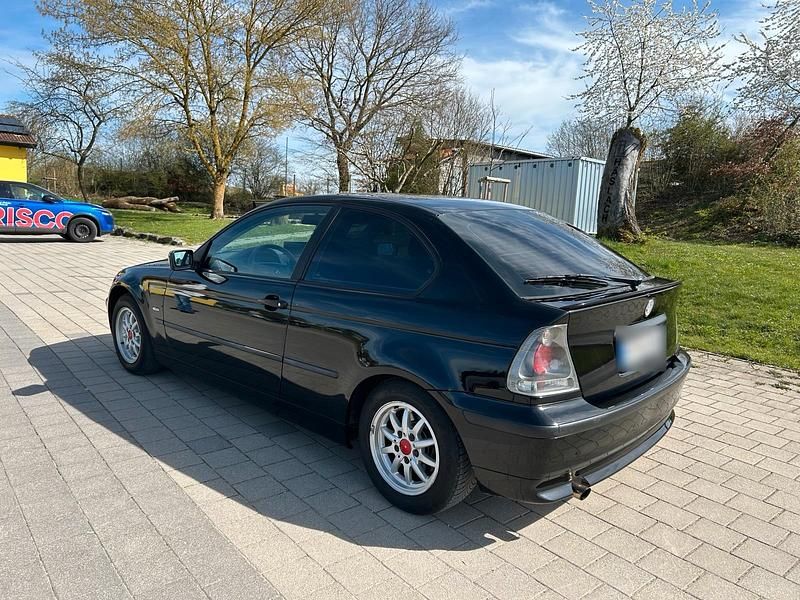 Second-hand BMW 316 2004 Negru Coupe