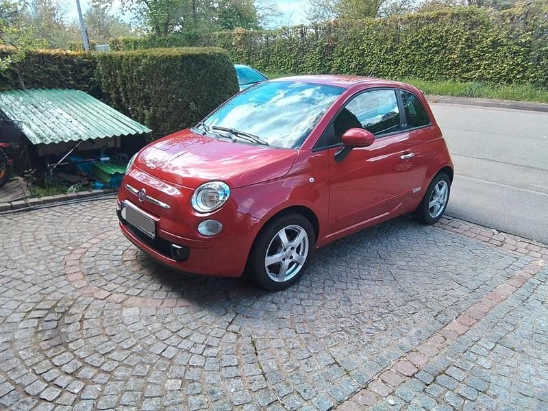 Rot Gebraucht 2010 Fiat 500 Kleinwagen | 4.400 € (Fairer Preis) - Bild 1/4