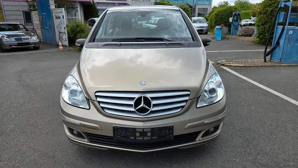 Gebraucht Mercedes B170 116 PS (85 kW) 2005 Gold Van / Kleinbus