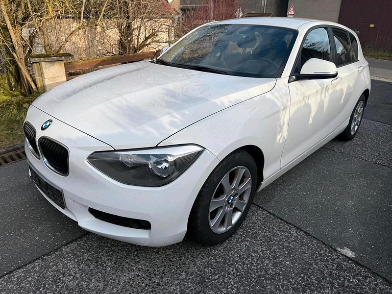 Gebraucht BMW 116 136 PS (100 kW) 2013 Weiß Kleinwagen