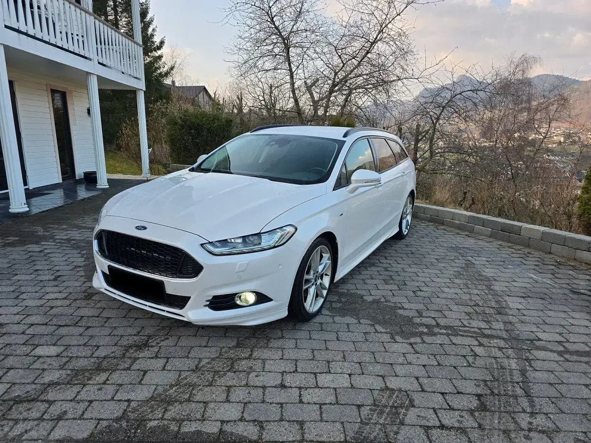 Gebraucht Ford Mondeo ST 179 PS (131 kW) 2017 Weiß Kombi