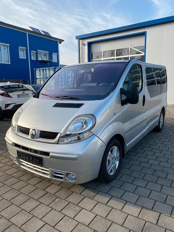Gebraucht Renault Trafic 135 PS (99 kW) 2005 Silber Van / Kleinbus
