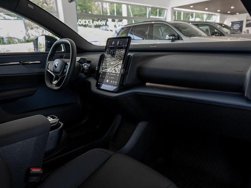 Neu Volvo EX30 CC Performance 314 kW (428 PS) 2025 Schwarz SUV