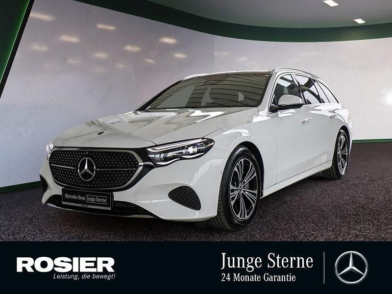 Weiss / polarweiß Gebraucht 2024 Mercedes E450 Advanced Plus Kombi | 64.670 € - Bild 1/4