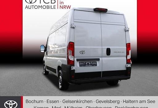 Gebraucht Toyota Proace 140 PS (102 kW) 2024 Weiß Van / Kleinbus