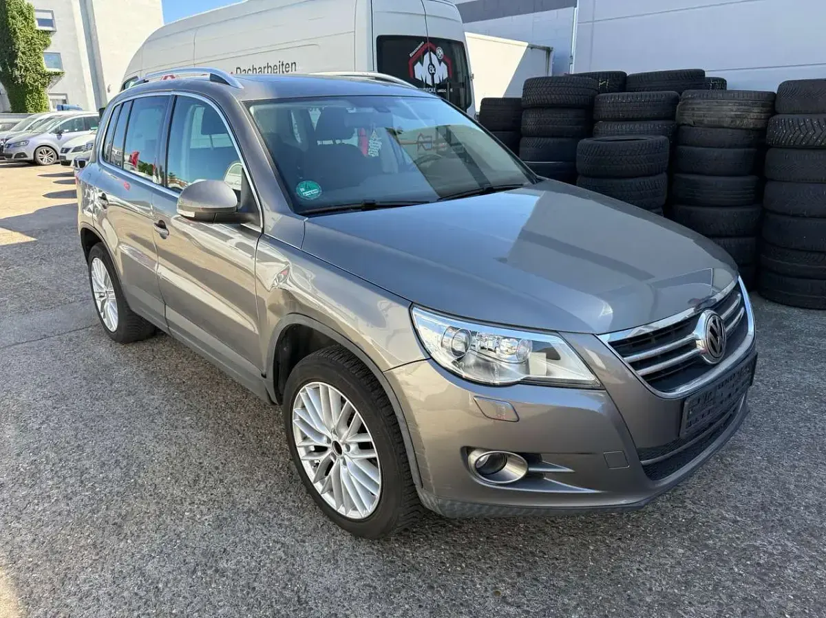 Gebraucht VW Tiguan Sportline 200 PS (147 kW) 2010 Slate grey metallic SUV