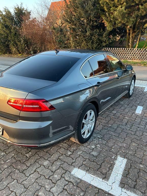 Gebraucht VW Passat Highline 190 PS (139 kW) 2016 Silber Limousine