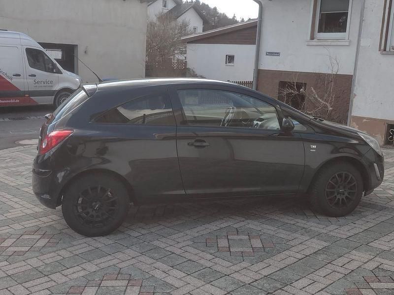 Gebraucht Opel Corsa Edition 87 PS (63 kW) 2011 Schwarz Kleinwagen