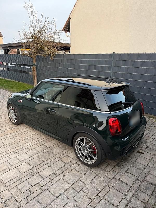 Gebraucht Mini John Cooper Works 265 PS (194 kW) 2015 Grün Kleinwagen