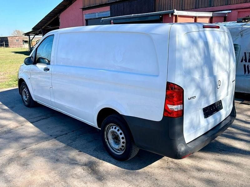 Gebraucht Mercedes Vito 114 PS (83 kW) 2019 Weiß Van