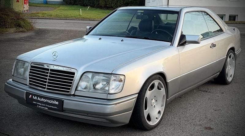 Gebraucht Mercedes E320 220 PS (161 kW) 1994 Silber Coupé
