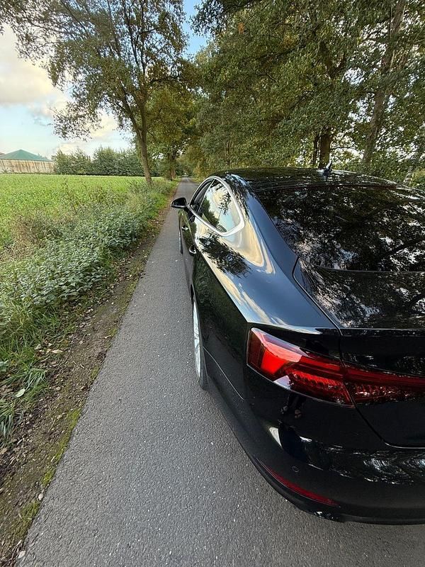 Gebraucht Audi A5 Sportback Design 190 PS (139 kW) 2019 Schwarz Kleinwagen