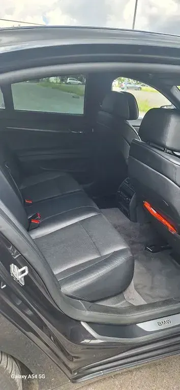 Gebraucht BMW 740 Performance 306 PS (225 kW) 2011 Grau Limousine