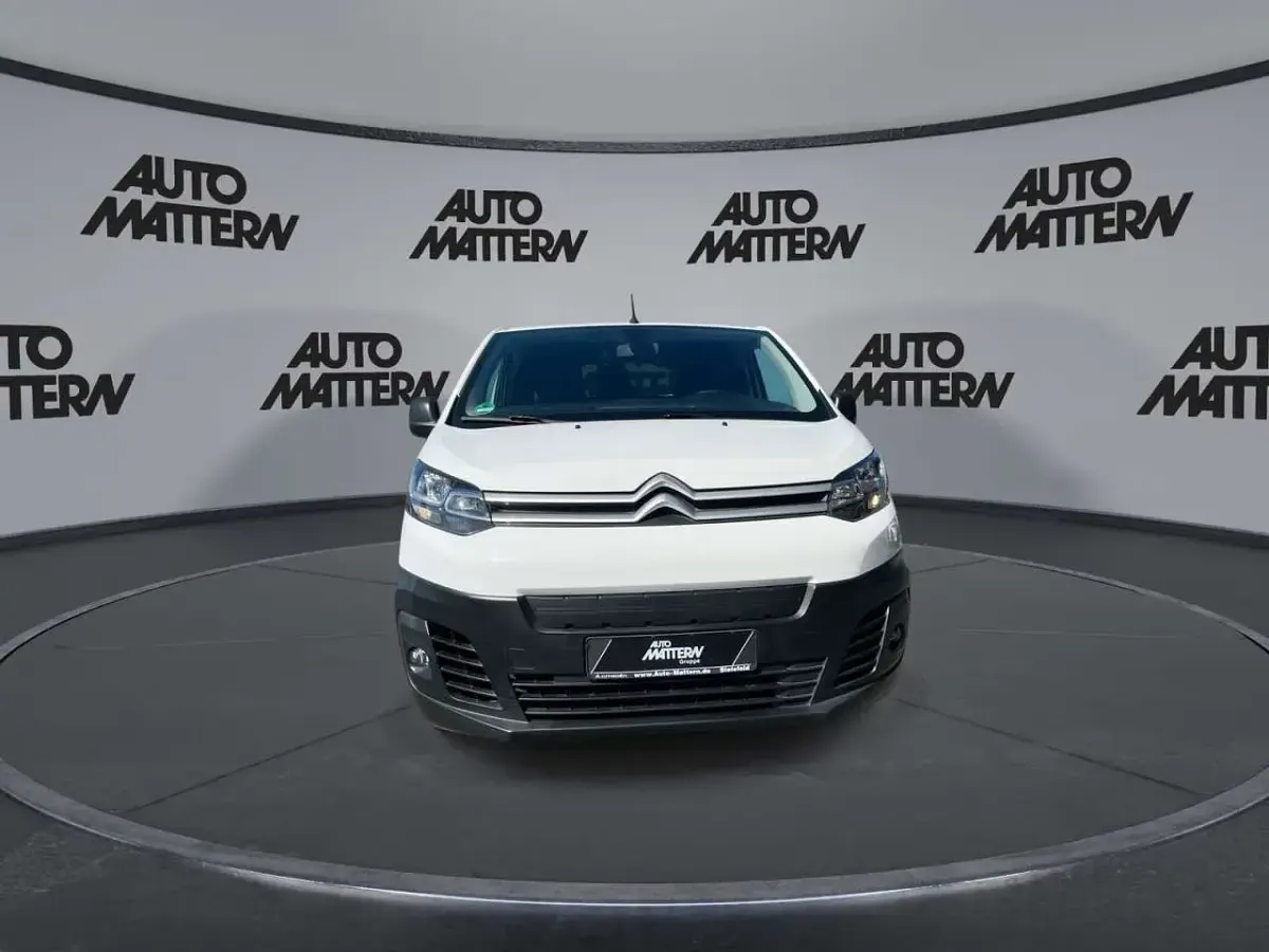 Gebraucht Citroën e-Jumpy 100 kW (136 PS) 2021 Lack weiss Van / Kleinbus