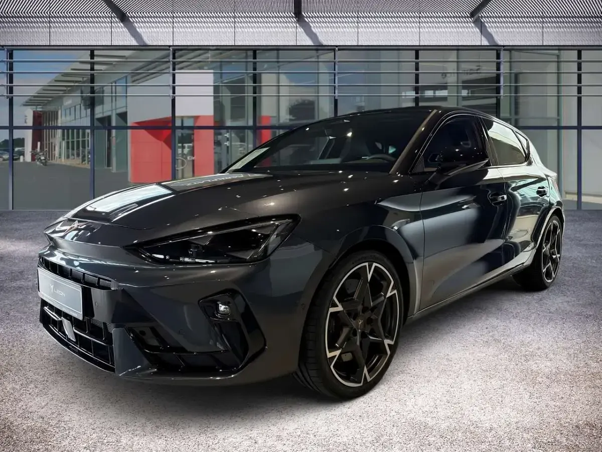 Nuevo Cupra Leon VZ 300 CV (220 kW) 2025 Gris Berlina