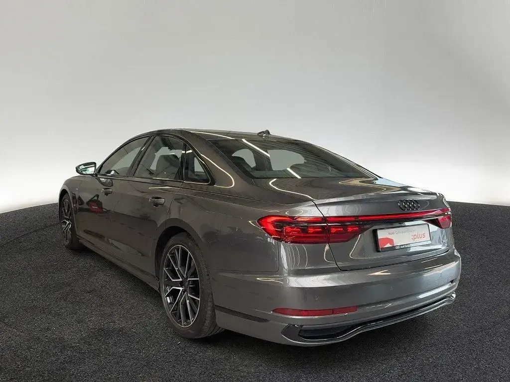 Gebraucht Audi A8 Sport 286 PS (210 kW) 2023 6y daytonagrau perleffekt (metallic) Limousine
