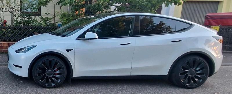 Gebraucht Tesla Model Y Performance 392 kW (534 PS) 2022 Weiß SUV
