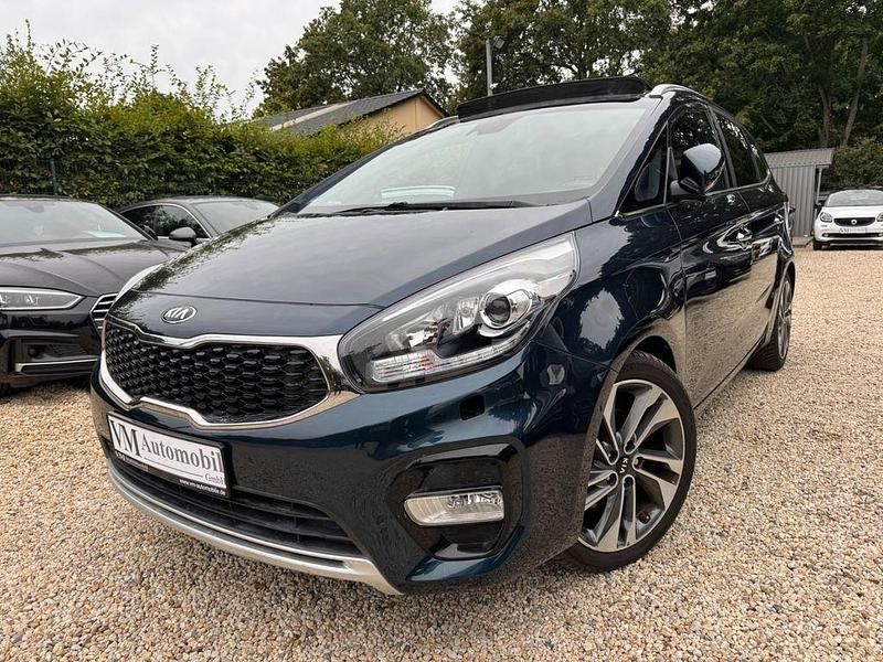 Blau Gebraucht 2016 Kia Carens Spirit Van / Kleinbus | 13.990 € (Etwas zu teuer) - Bild 1/4