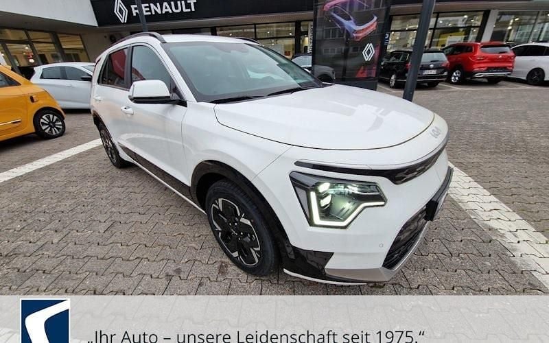 Schneeweiß Neu 2024 Kia e-Niro Inspiration SUV | 35.970 € (Fairer Preis) - Bild 1/4
