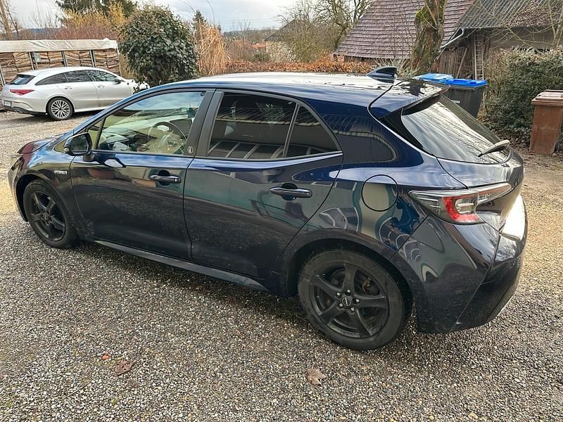Gebraucht Toyota Corolla 152 PS (111 kW) 2021 Blau Limousine
