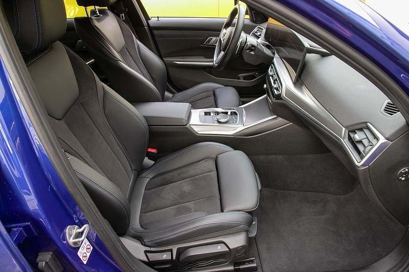 Gebraucht BMW 330e Shadowline 292 PS (214 kW) 2022 Blau Limousine