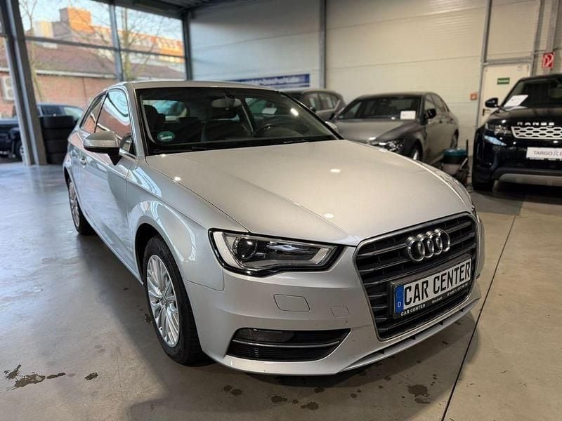 Gebraucht Audi A3 Ambiente 122 PS (89 kW) 2014 Silber Limousine