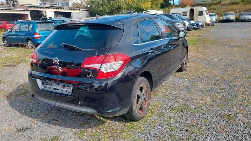 Gebraucht Citroën C4 Attraction 95 PS (69 kW) 2012 Schwarz Limousine