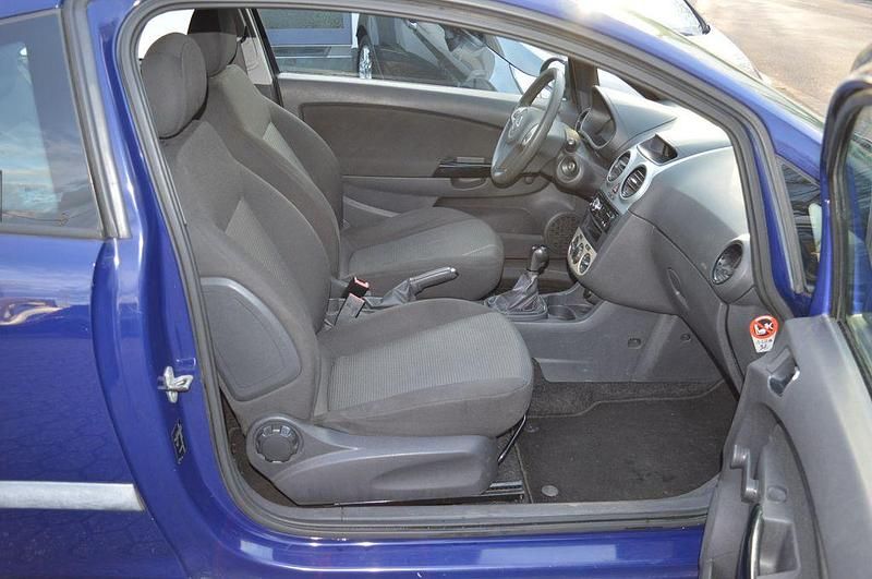 Second-hand Opel Corsa Selection 60 CP (44 kW) 2009 Albastru Hatchback