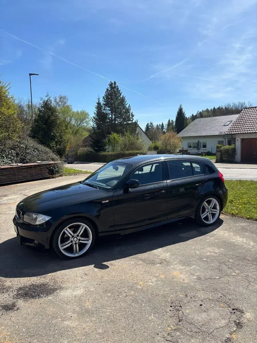 Gebraucht BMW 116 Sport Line 116 PS (85 kW) 2009 Schwarz Kleinwagen