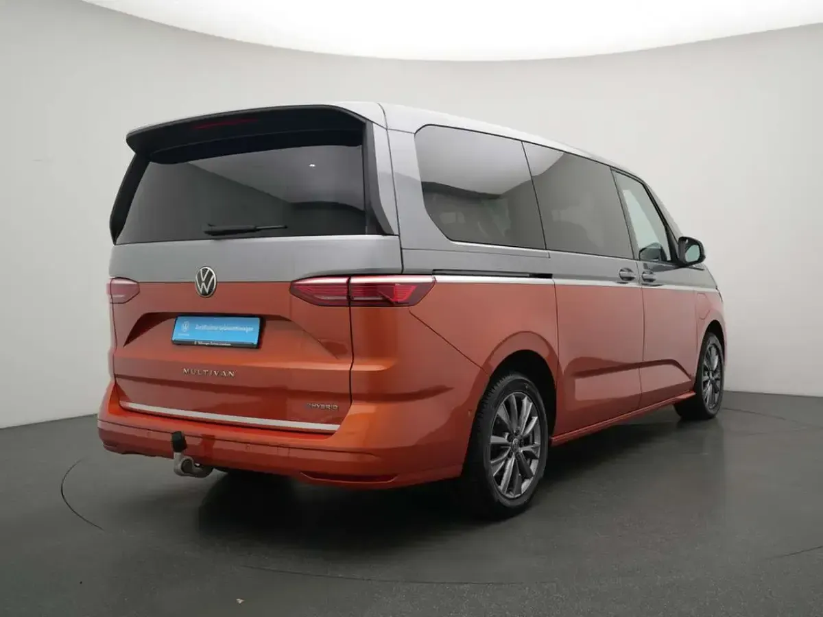 Używany VW Multivan Energetic 218 KM (160 kW) 2023 Srebrny Minivan