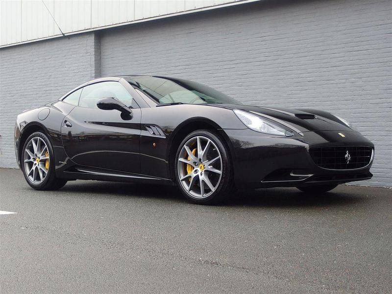 Gebraucht Ferrari California 460 PS (338 kW) 2010 Schwarz Cabrio