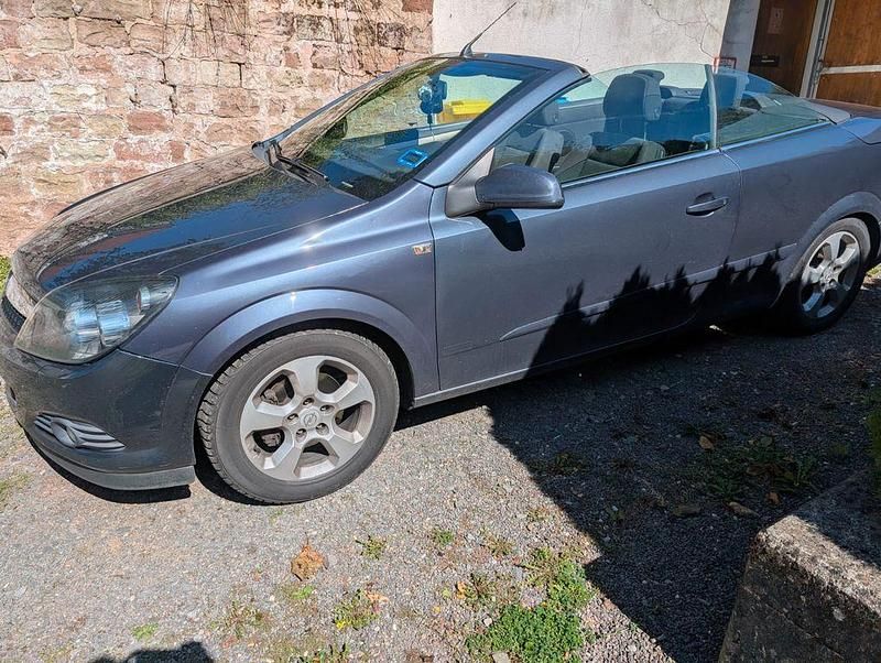 Gebraucht 2007 Opel Astra Cabriolet Edition Cabrio | 2.150 € (Guter Preis) - Bild 1/4