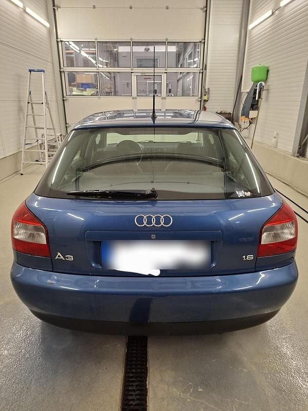 Usata Audi A3 101 CV (74 kW) 2001 Blu Utilitaria